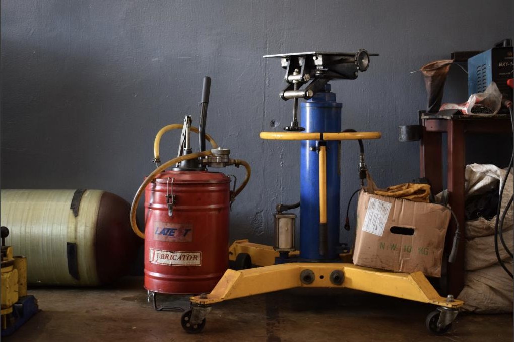 Industrial lubrication equipment in a workshop
